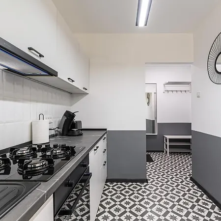 Travelers Hideout - *