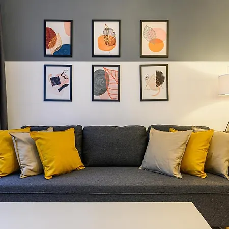 Apartamento Travelers Hideout - *