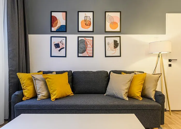 Apartment Travelers Hideout - *