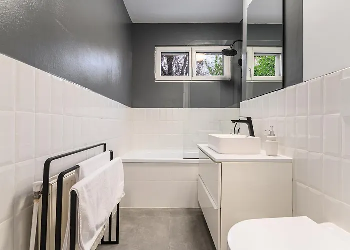 Travelers Hideout - *